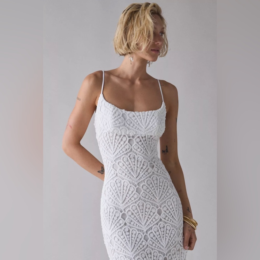 Bardot Andoni White Seashell Crochet Midi Dress, Size 4, $169 - Picture 9 of 14